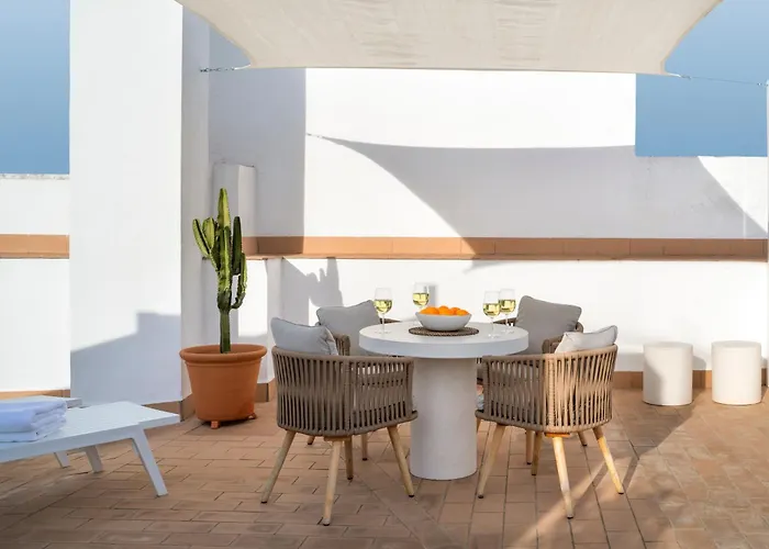 Magno Apartments Almansa